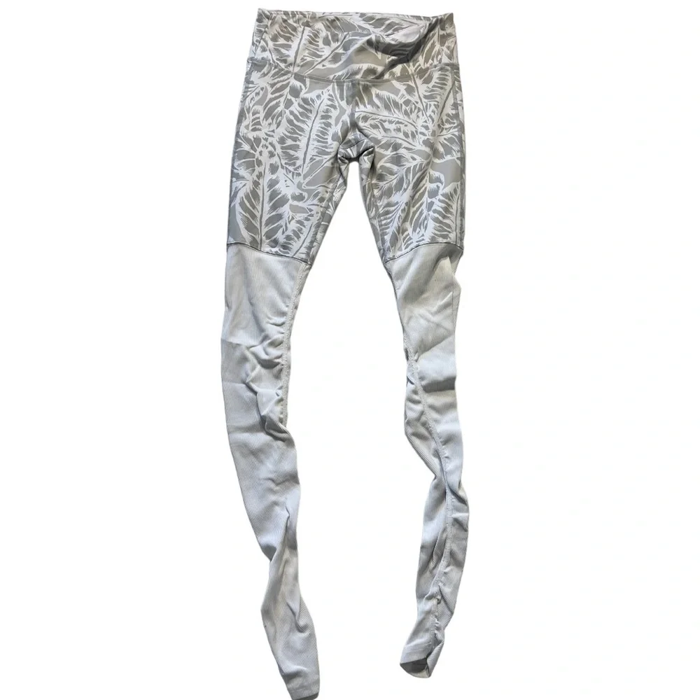 Alo yoga goddess leggings grey Small Palm leaves tropical
